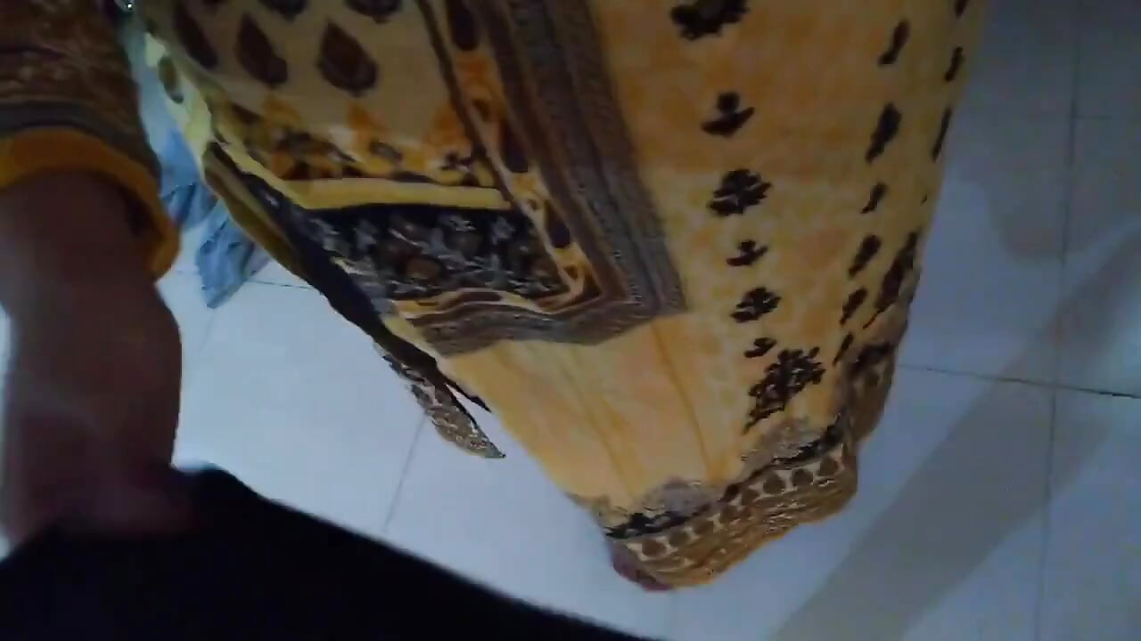 Pakistani Stepaunty Fucked by Neighbor Hot Guy When She Was Ready for Go to Meet with Her Ex Boyfriend