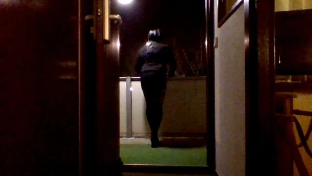 Smoking in hotel balcony