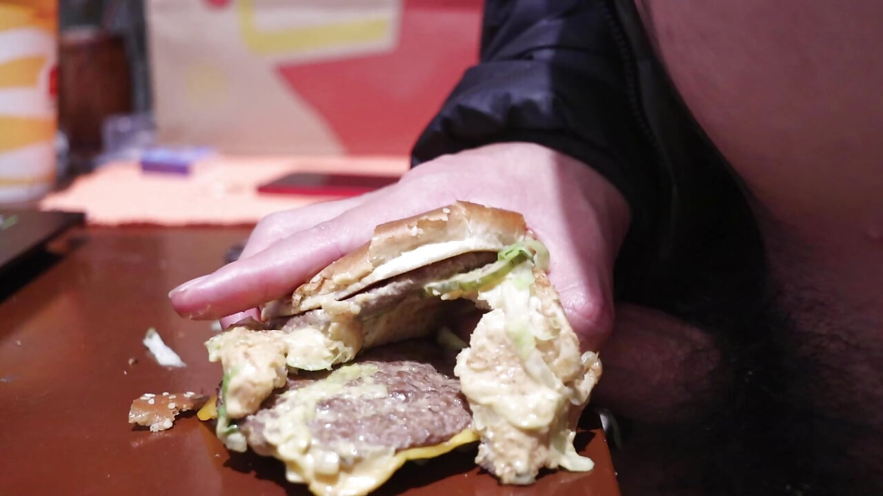 fucking and wrecking a burger
