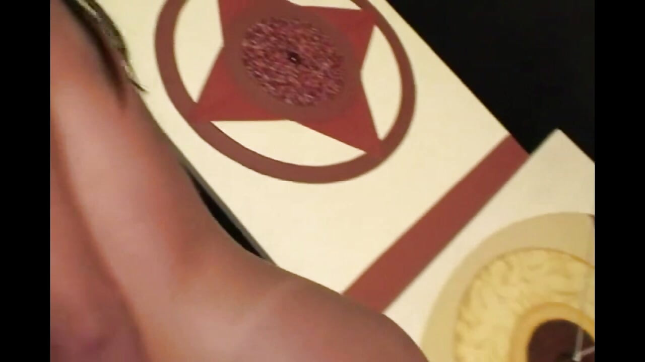 สาวสองช่วยตัวเองด้วยของเล่นสุดโปรดของเธอ -vol 05