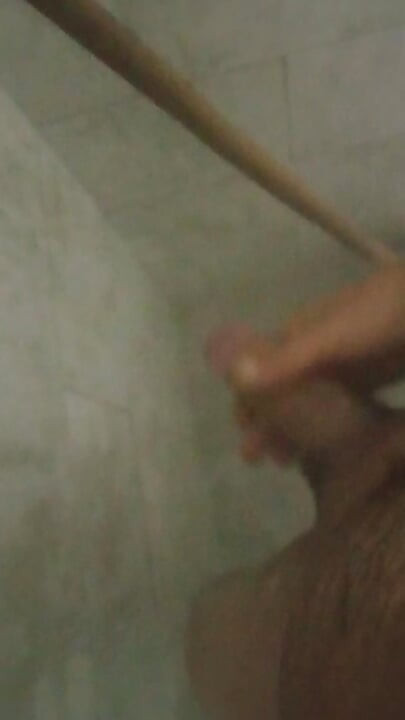 Douche die me aanraakt