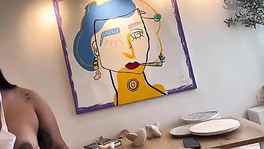 Azgın hizmetçi, kovulmak istemiyor, götüne boşalmama izin veriyor