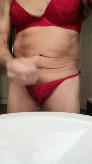 Wanking in new lodger's lingerie