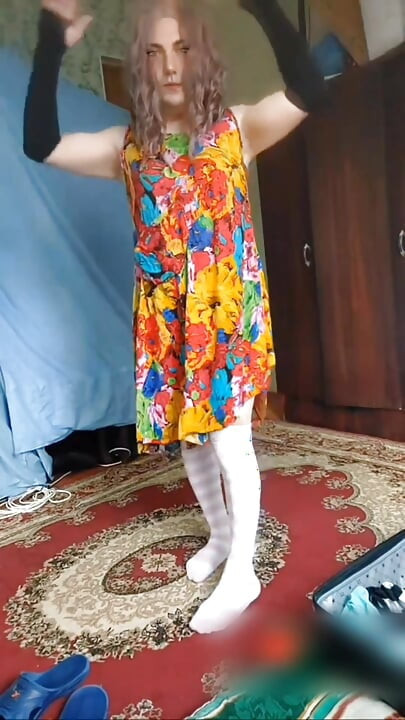 甜美的Lovlish耳语把我拉得更深