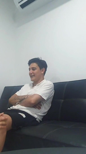 Zapanjujući trenutak iz "Moj veliki došao, uvijek mi se sviđao i htjela sam probati njegov kurac i natjerati ga da mi razdvoji pičku na dva dijela"