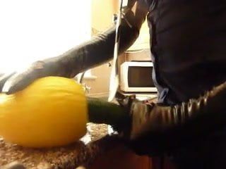 Hoe je echt een meloen neukt