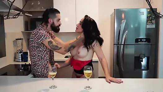 Having Sex with a Venezuelan MILF with a Talent for Porn