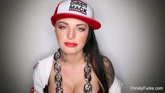 La vidéo musicale sexy de la plantureuse Christy Mack