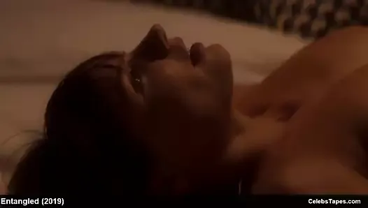 Знаменитость Ana Girardot, полностью обнаженная в нежном секс-видео