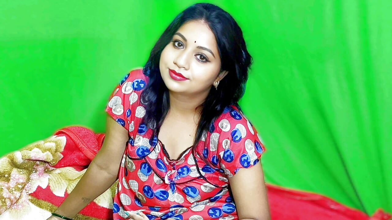 Prvi put indijska 18-godišnja djevojka noćni seks u uskoj pički xxx Video, desi uska pička prvi put jebanje