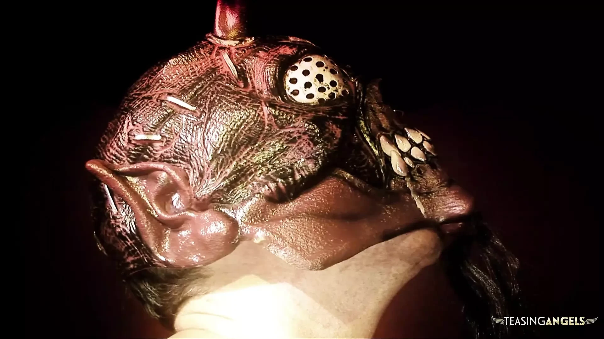 Un'orgia cosplay trapanata con splendide ragazze bionde ed un intenso sesso anale con sborrate eccitanti