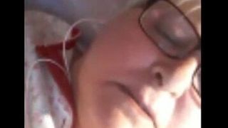 BBW GRANNY bisessuale si masturba per me