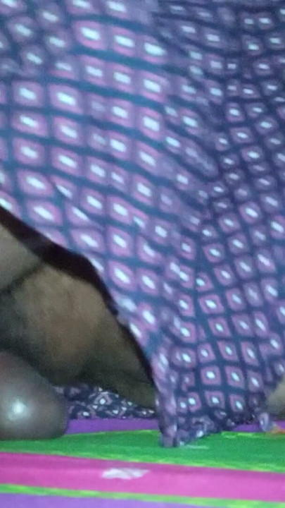 Desi Village hot bhabhi fucking pussy massage | Clip 1