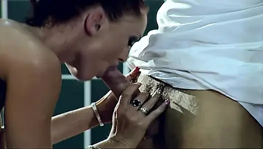 "Kızıl saçlı gardiyanın son standı - mahkumlar tarafından alındı"