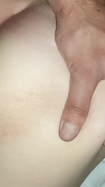 Trebuie să-share moment de la "Vedere la persoana 1 cu vaginul păros și strâmt al iubitei mele, am ejaculat în ea și i-am pus niște spermă"