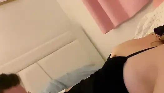 Kelinci playboy Asia lulu wild dientot sama cowok kulit putih kontol besar
