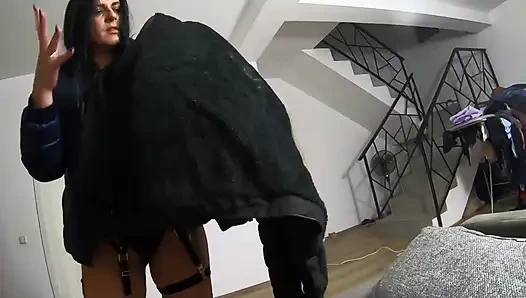 Глубокий минет, сперма на моих пуховиках