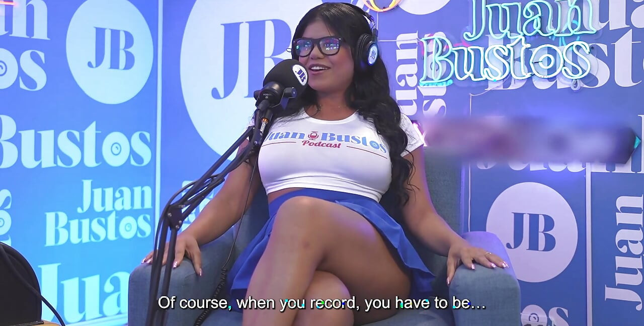 Giant Titted Latina Rosxanagutierrez Penetrated by the Fuck Machine on Juan Bustos Podcast