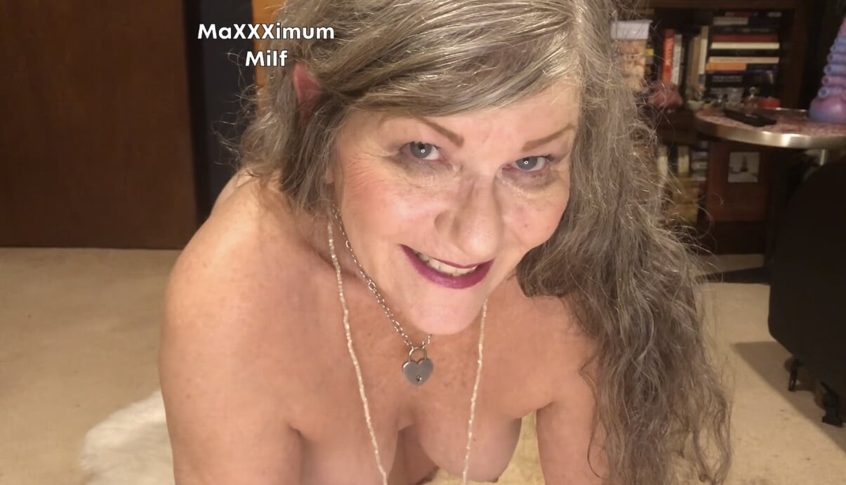 ฉันน้ําแตกใส่หน้าเขา! โคลสอัพกินหีถึงจุดสุดยอด! MaXXXimumMilf