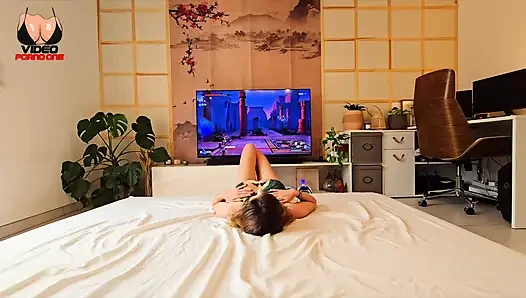 She Likes to Be Fucked When She Has a Plug in Her Ass!