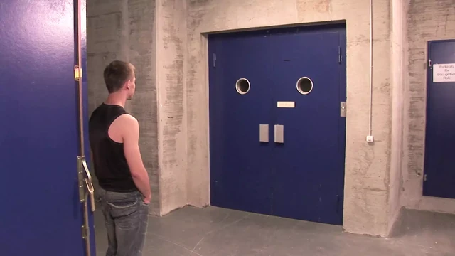Hot and wild fuck in the Locker Room between horny gays