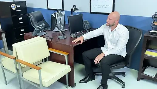 Bosku selalu mendapatkan apa yang dia inginkan di kantor ini saat michelle anderson belajar saat aku ngentot dia di atas mejaku sampai dicrot di muka!