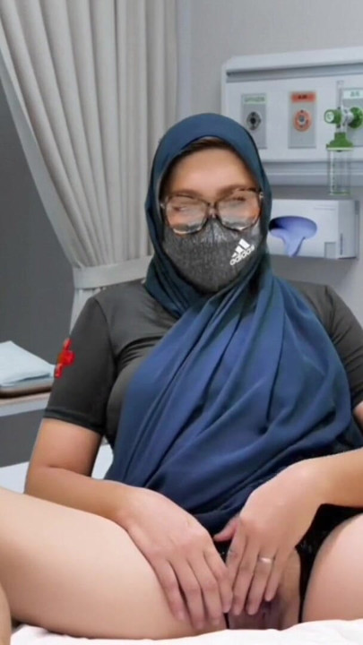 Hijab Nurse women solo touching her pussy when she was Alone at hospital | Clip 2