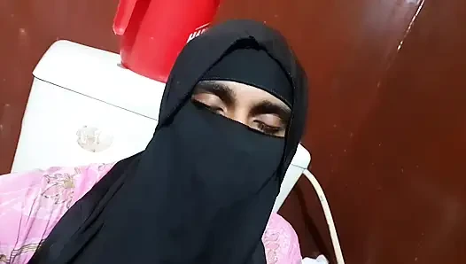 Sexy hot hijabi sissy crossdresser fingering her ass