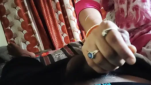 Istri desi blowjob dan muncrat di mulutnya & muncrat di wajahnya