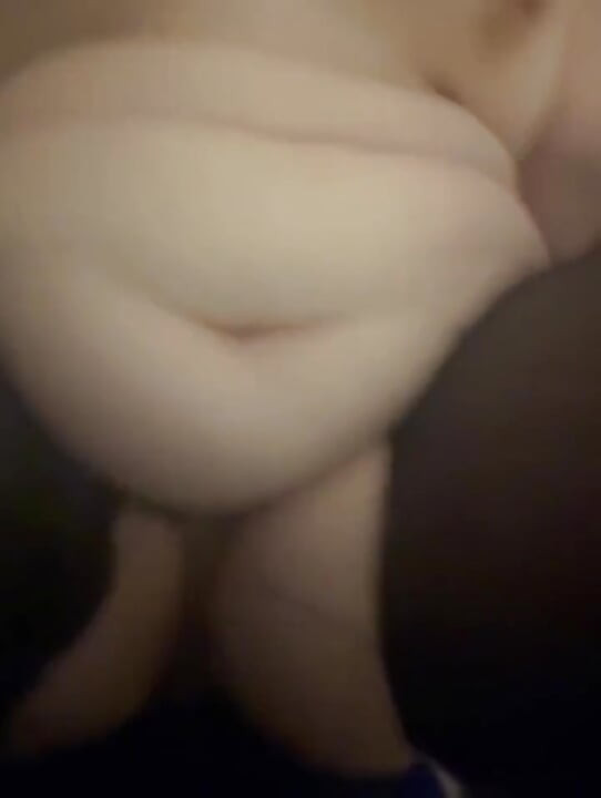 Geile bBW-ehefrau braucht schwanz