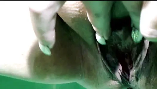 Писсинг-шоу с грязным разговором от русской зрелой кам-модели Aimee Hot MILF.!. ))