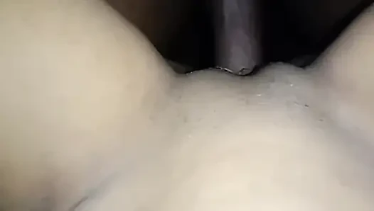 Gadis perawan Deshi mengambil porno pertama kali kontol besar