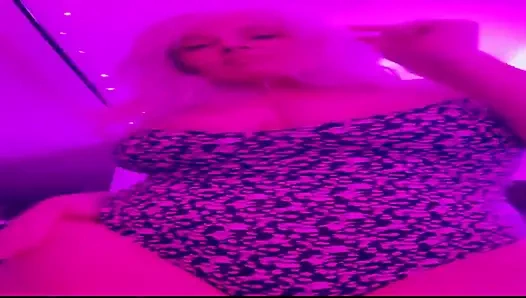 Joget bareng aku dong