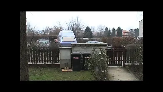 В сельской местности с отчимом и мачехой