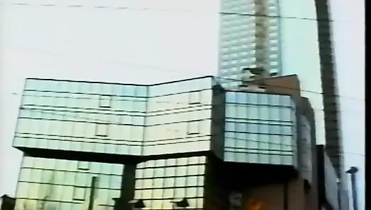 Downtown 18 - Analia