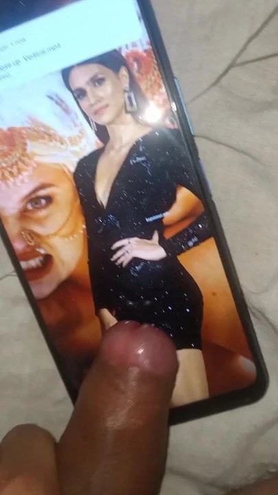 Kriti kutiya chinaal bhosdiwali Cumshot