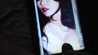 cum on Hyuna (birthday tribute)