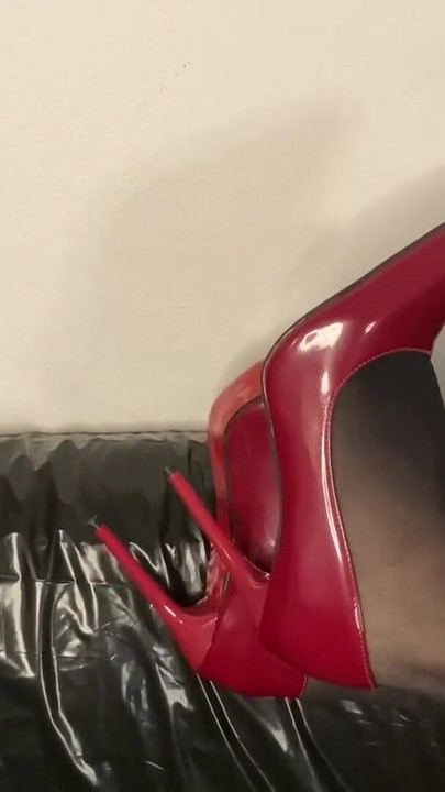 Must-see moment from "Wine Red Heels, Leggings and Corset Masturbation"