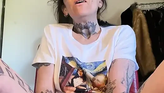 Creamy Orgasm on a Big Dildo