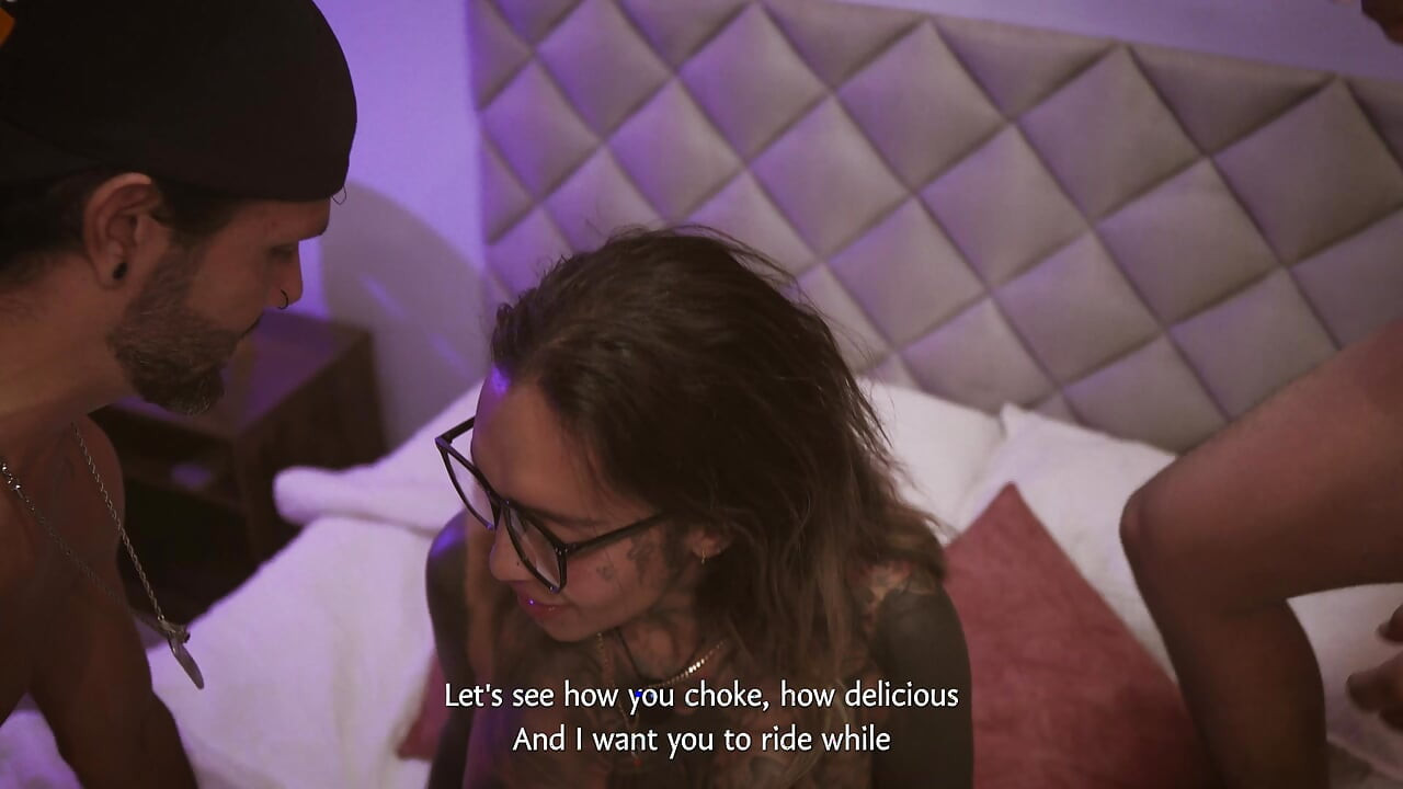 Je Me Fais Baiser Dans Le Cul 3 Bites Dans Ma Première Vidéo Porno