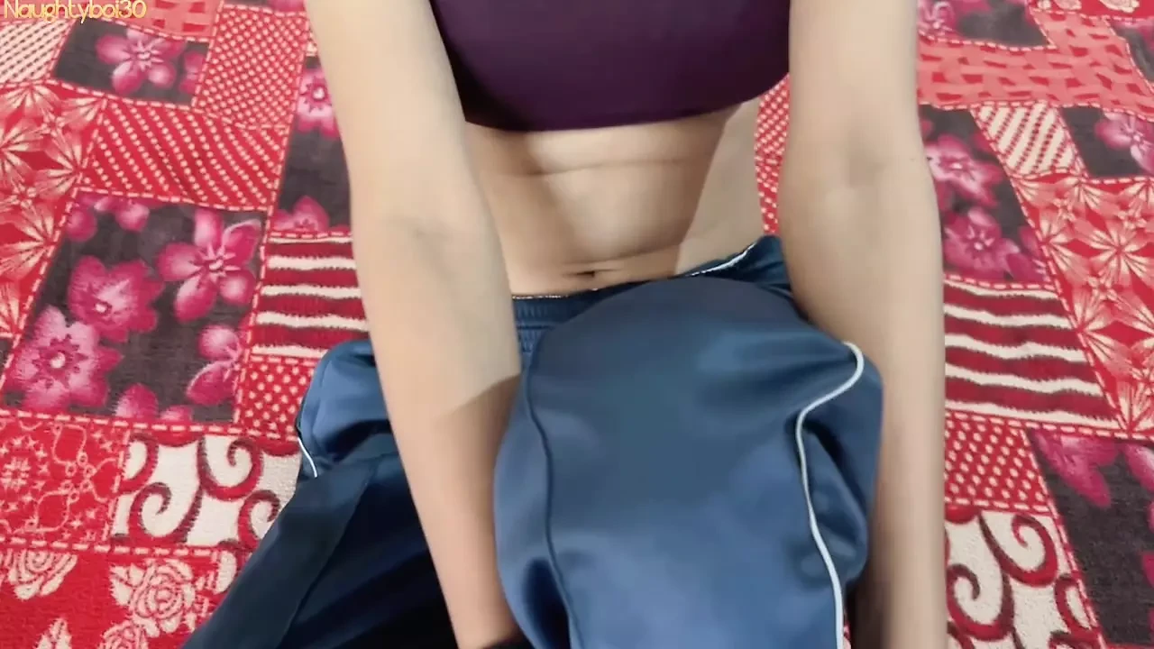 Desi indian Bhabhi gets hot for sex