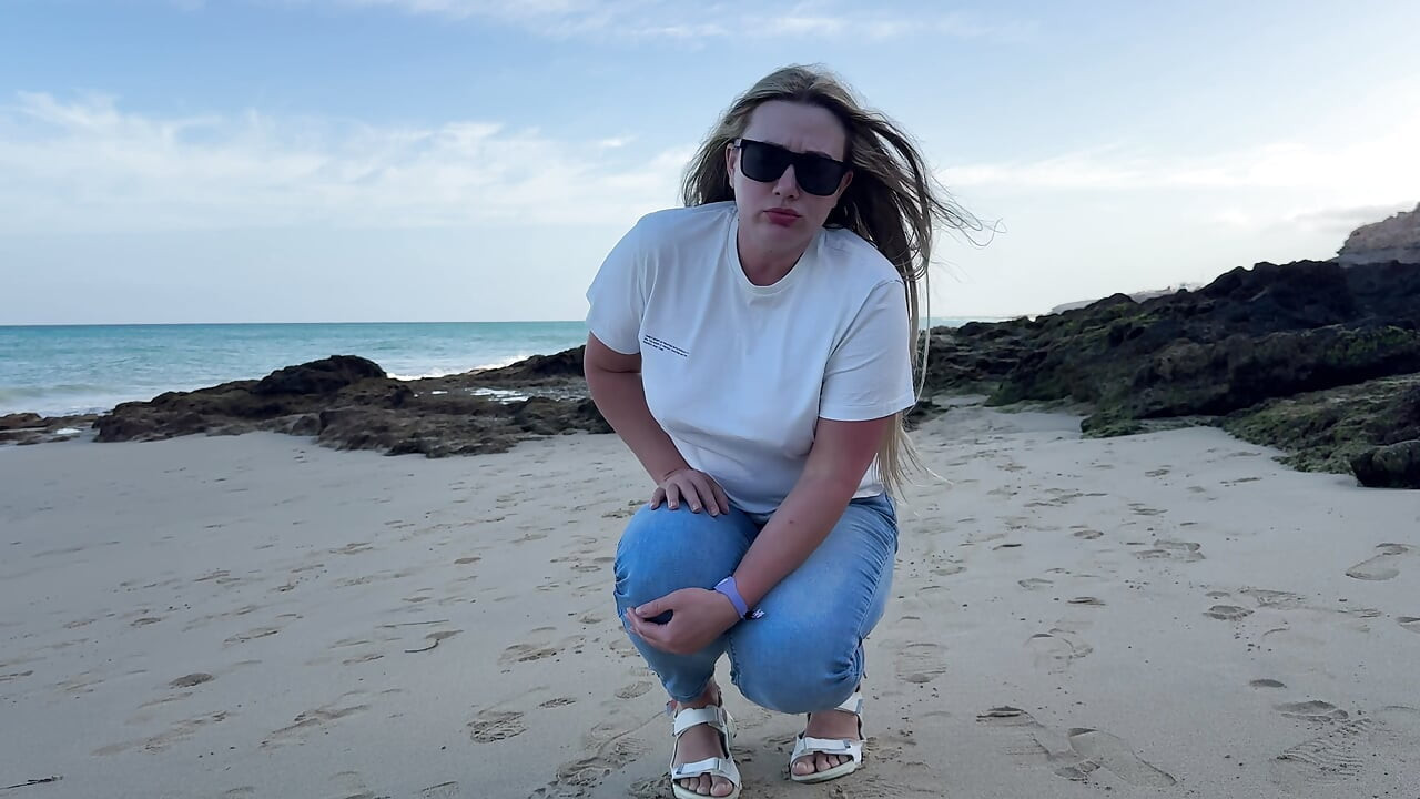 Peeing in Tight Jeans on the Beach