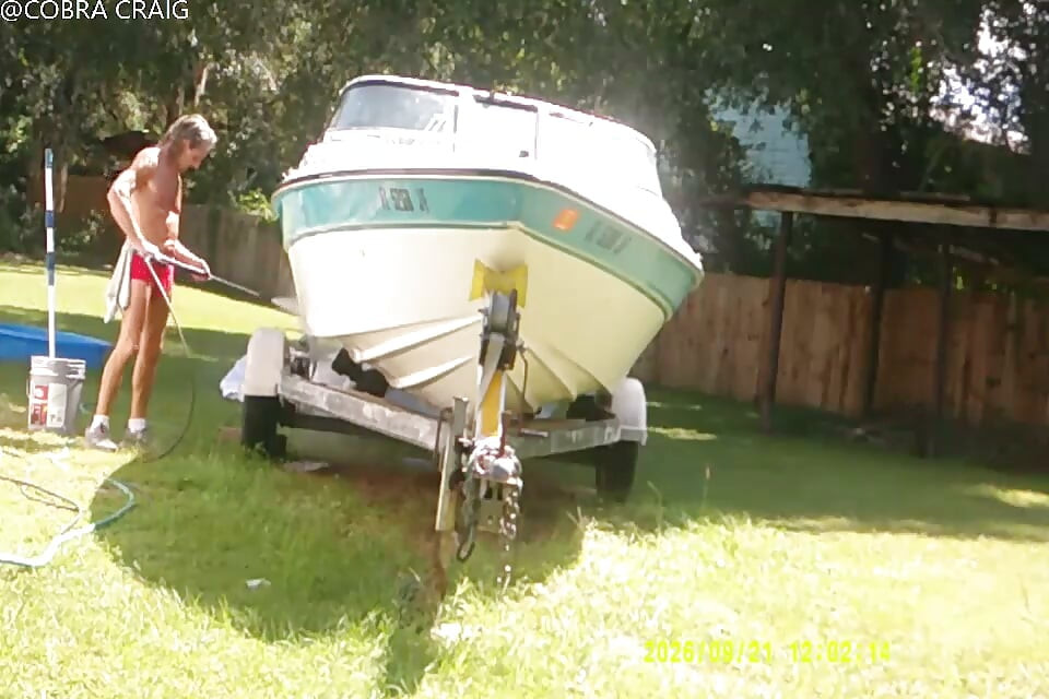 9-21-26 COBRA STARTS THE BOAT THE WHOLE TIME BIT CH ING THE LADY NEXT DOOR IS A HI IQ MORON AND THE LOVE BUGS.