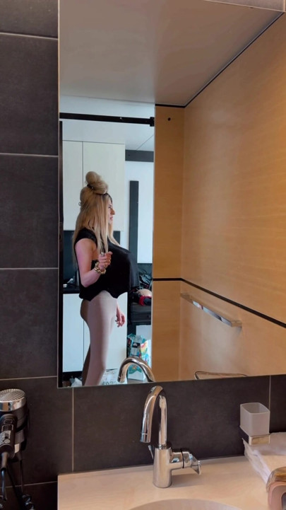 Translady Nhi Otel'de