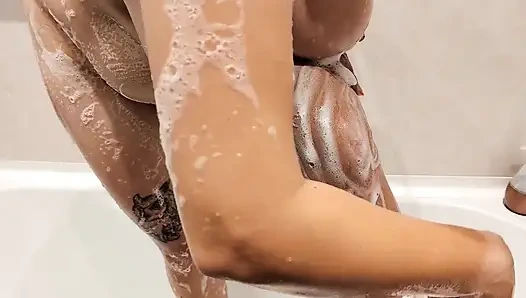 Anyone Want Fuck Me in Shower. Help Me to Reach Orgasm. I Want to Suck Your Dick Till You Cum on Me