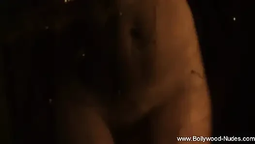 Deva Dassis Shows Off Her Belly