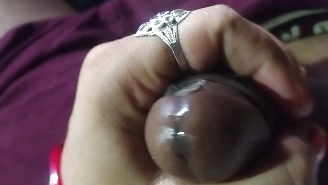 Meri Bhabhi ne mera land Apni Bed par thook lagake khda kiya