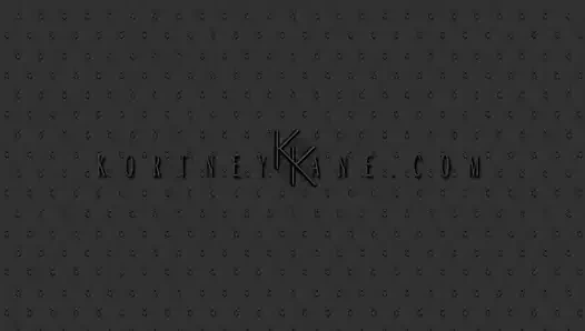 Kortney Kane ile mavili oral seks