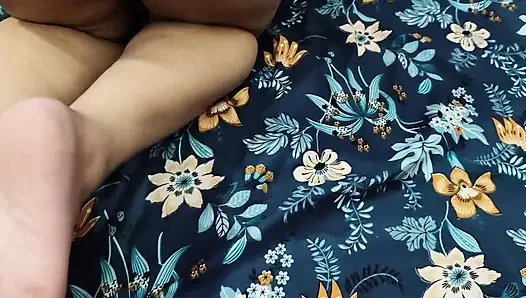 Meri garl friend ko aapne ghar bula kar choda muh par cumshot kiya