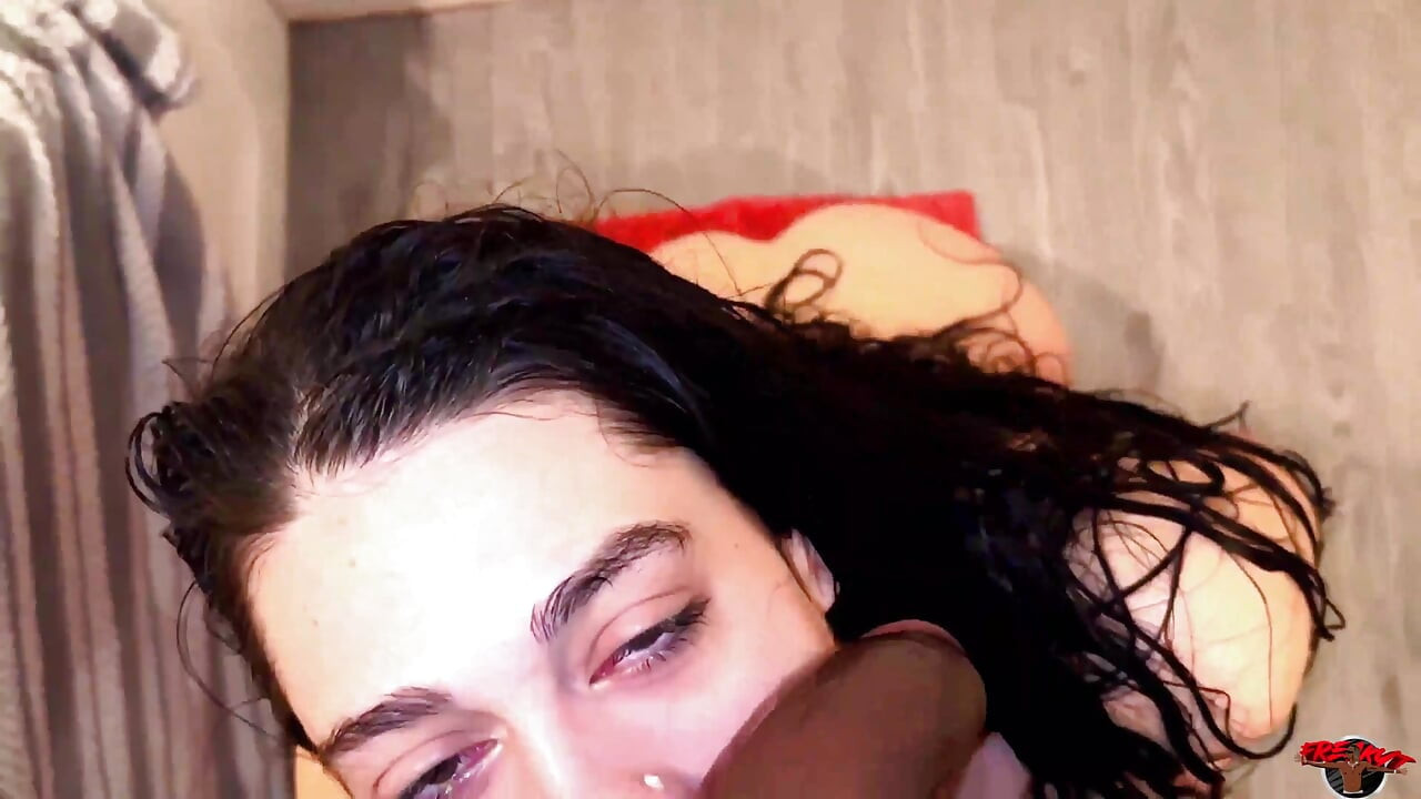 Amirah sky lagi asik seks antik di kamar mandi tengah malam